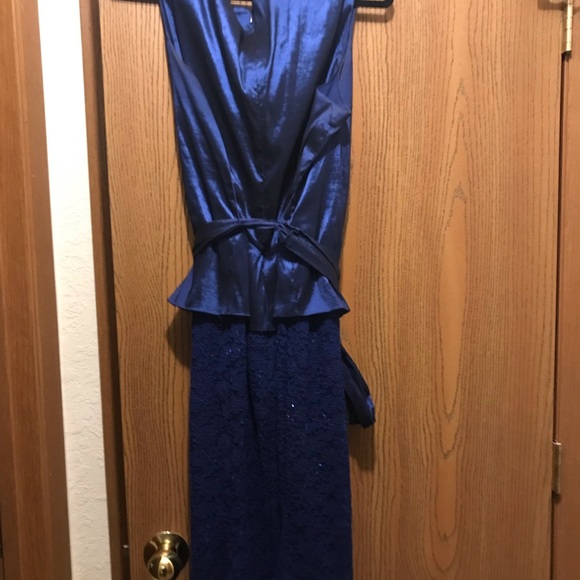 Dress, evening/wedding - Picture 3 of 4